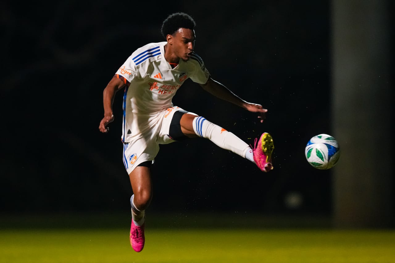CLEARWATER, FLORIDA - FEBRUARY 7: FC Cincinnati during a preseason match against Philadelphia Union on February 7, 2025 at Joe DiMaggio Sports Complex in Clearwater, Florida.